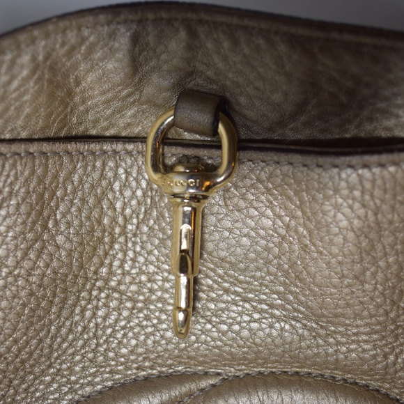 | GUCCI | Metallic | Pebbled- Calfskin| Medium Bag - Picture 8 of 16